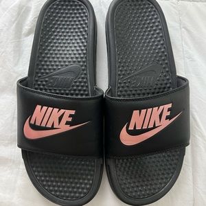 Nike Women Slides “size 11”